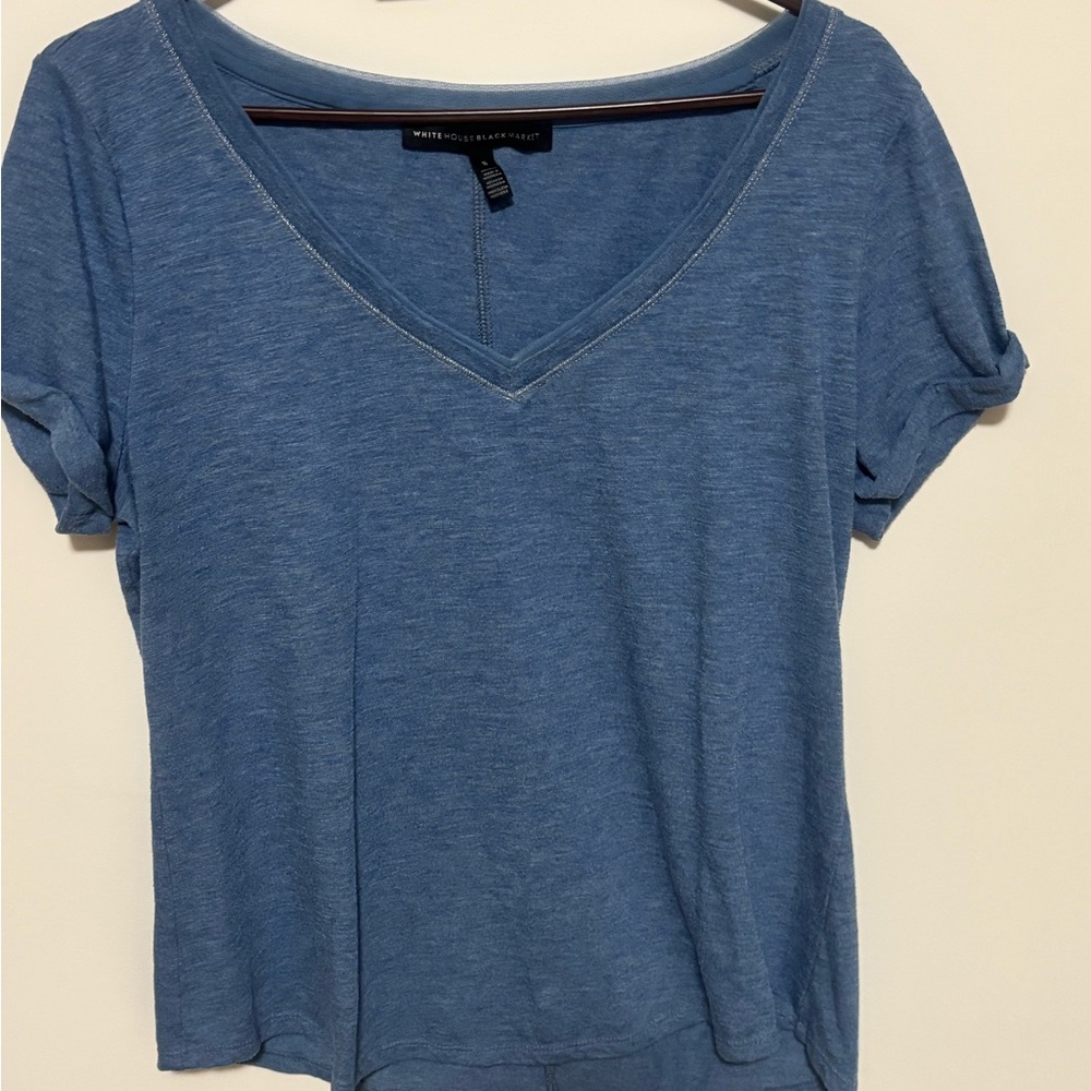 EUC White House Black Market Blue Fitted V-Neck Tee